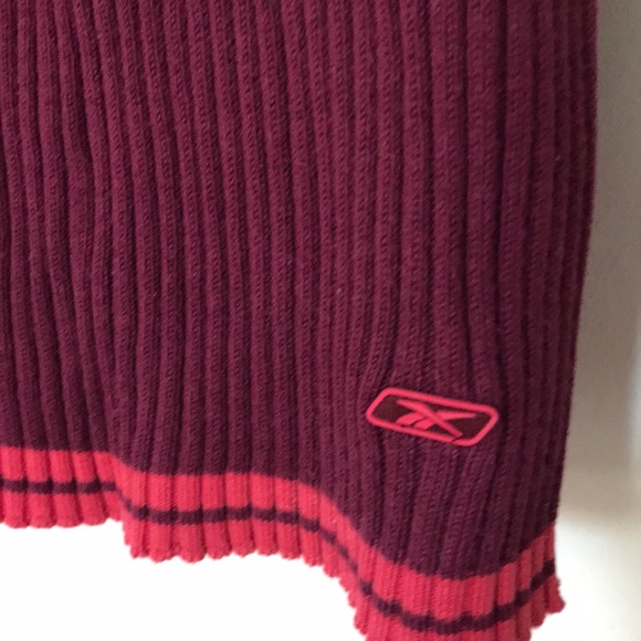 Reebok magenta long sleeve w/ buttons size small - Picture 3 of 4